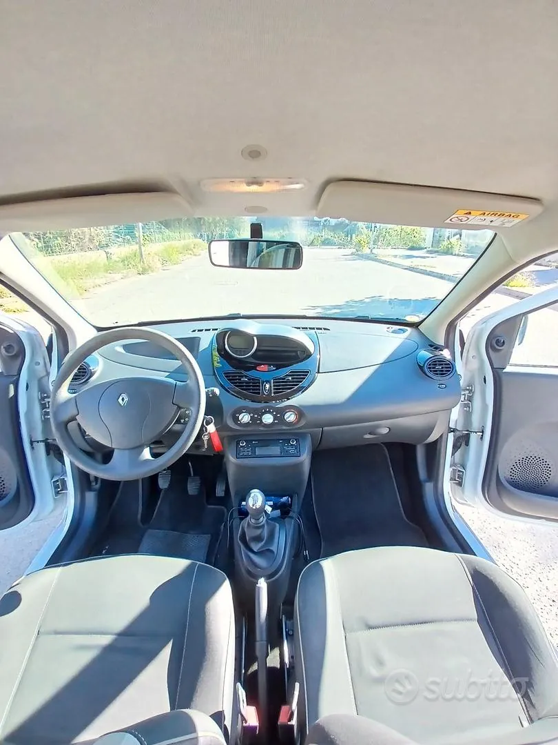 Renault Twingo 2014 photo 4