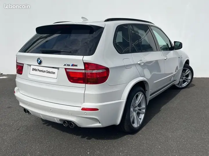 BMW X5 2010 photo 2