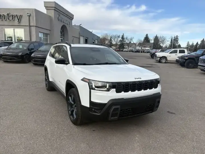 Jeep Cherokee 2026 photo 2