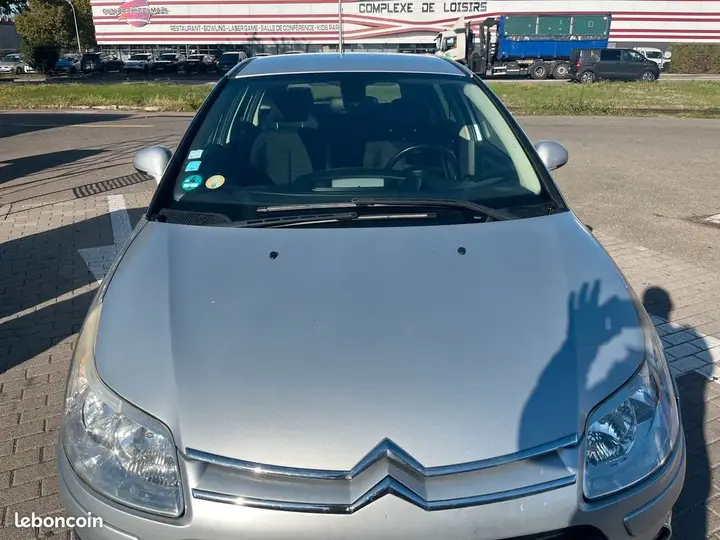 Citroen C4 2009 photo 3