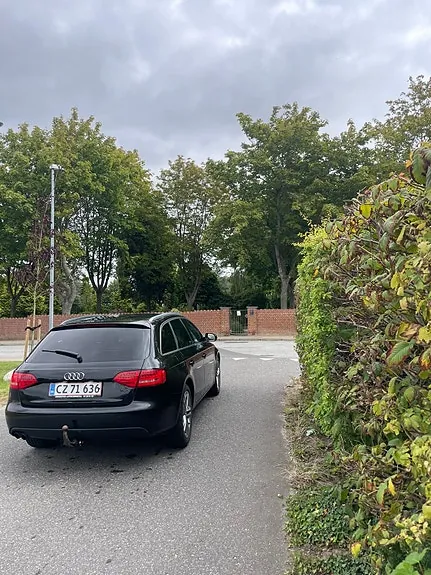 Audi A4 2010 photo 4