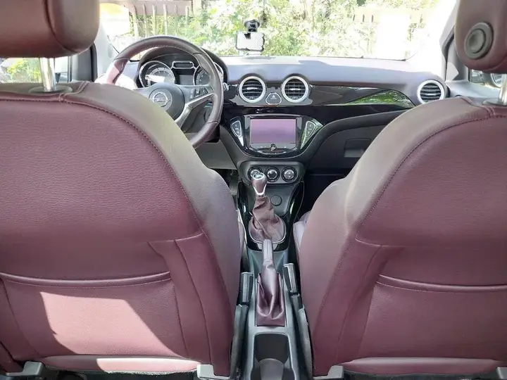 Opel Adam