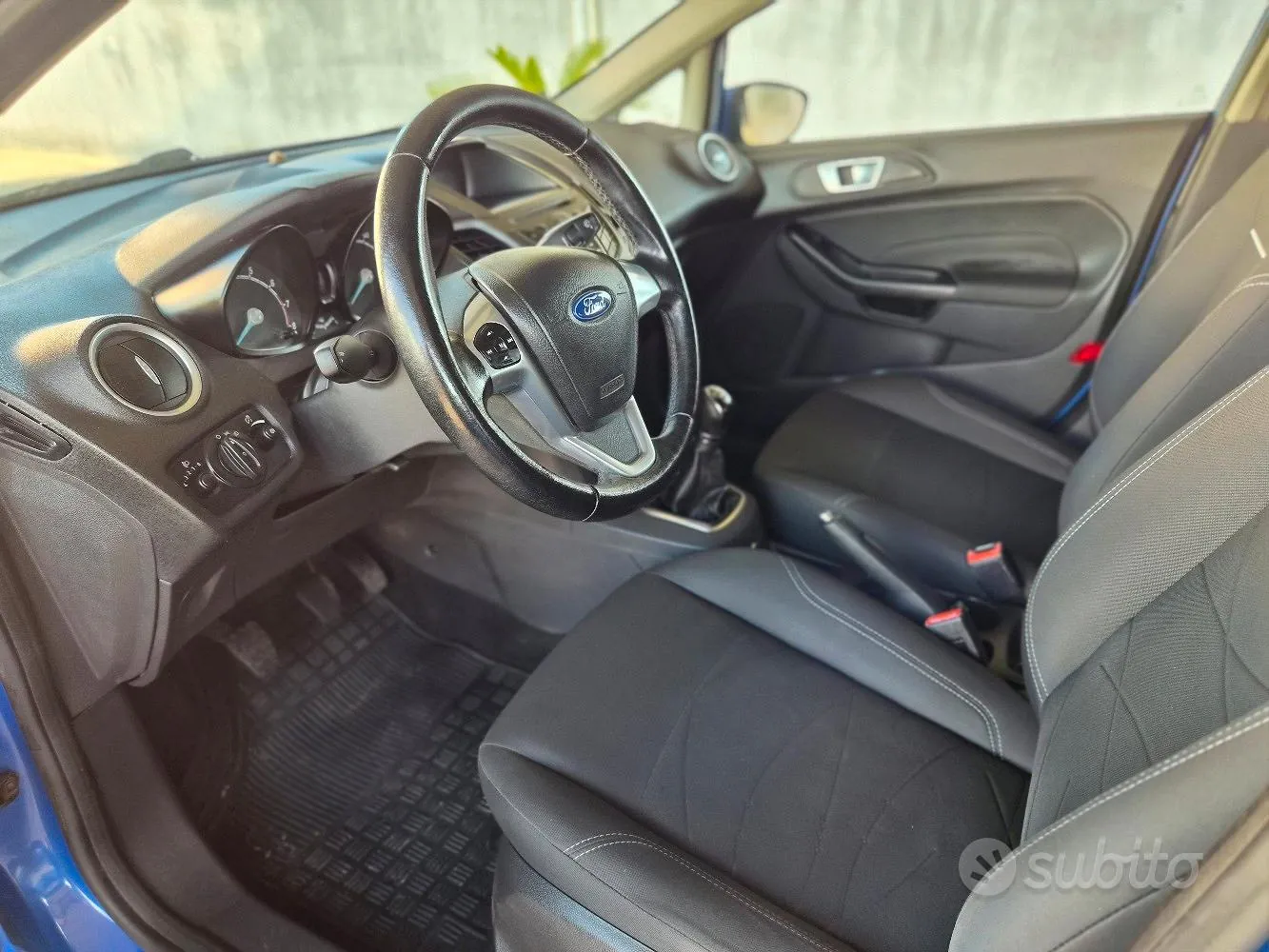 Ford Fiesta 2013 photo 5