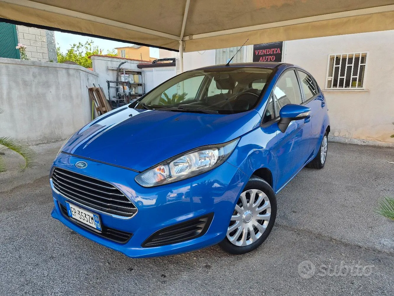 Ford Fiesta 2013 photo 2