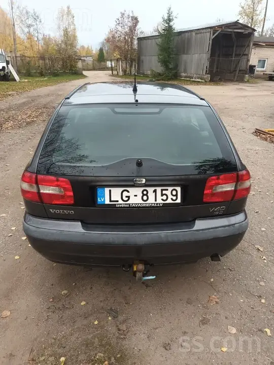 Volvo V40 2003 photo 3