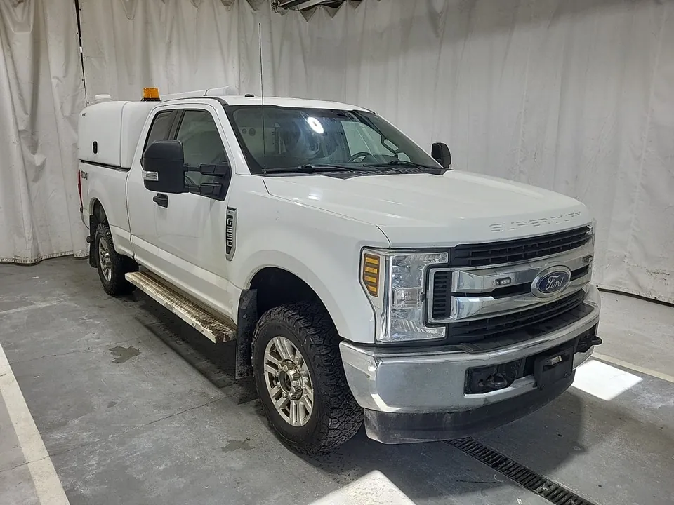 Ford Super Duty F-250 2018 photo 3