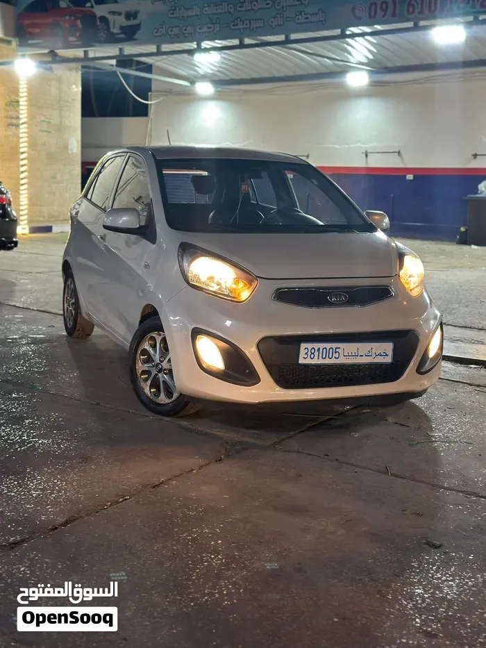 Kia Picanto 2012 photo 2