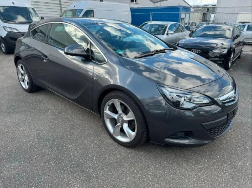 Opel Astra Gtc