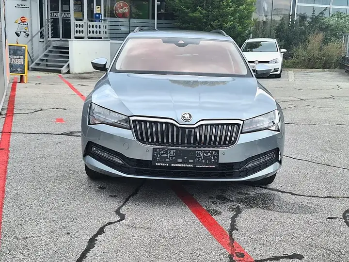 Skoda Superb 2021 photo 3