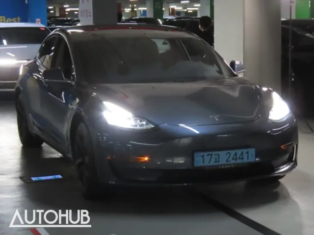 Tesla Model 3 2020 photo 2