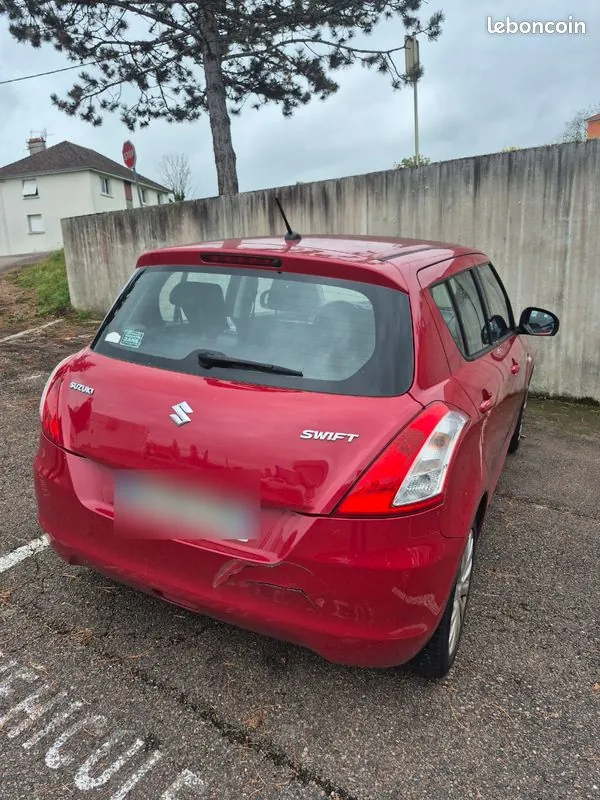 Suzuki Swift 2011 photo 2