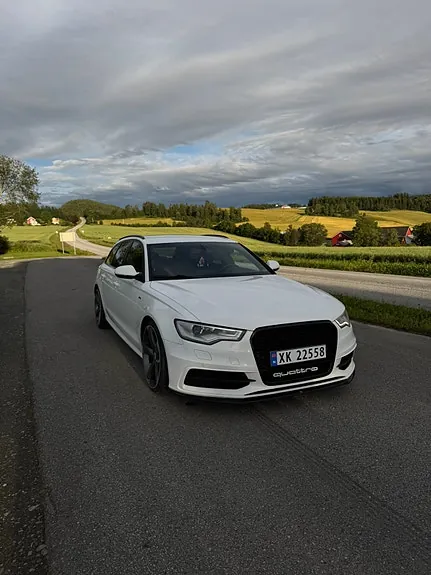 Audi A6 2012 photo 2