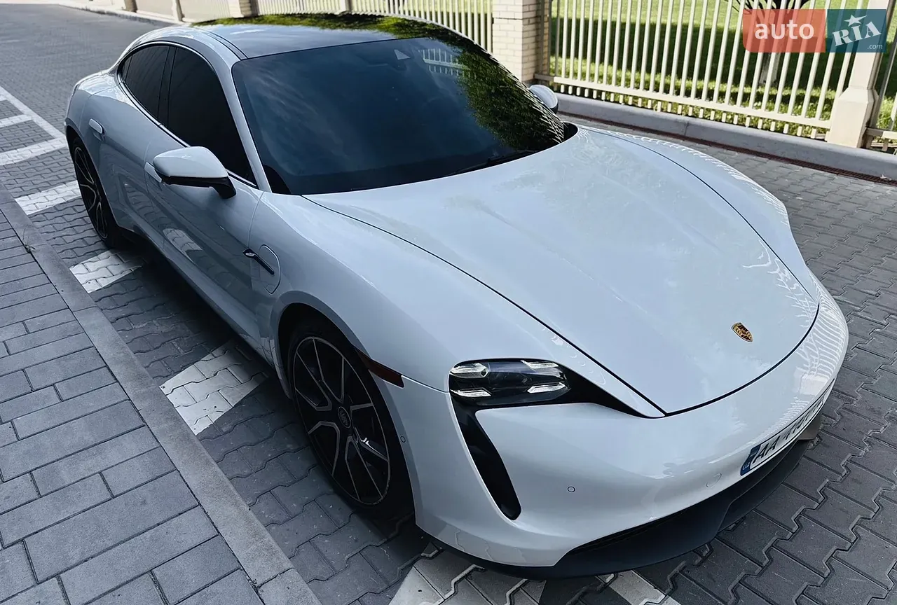 Porsche Taycan 2023 photo 3