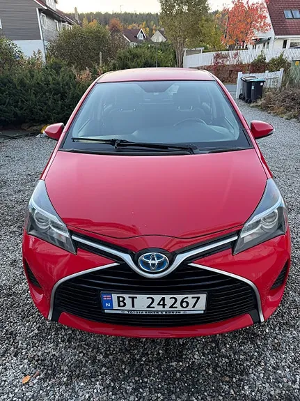 Toyota Yaris 2015 photo 4