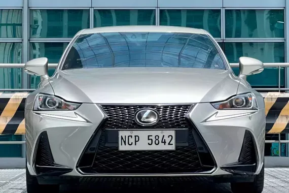 Lexus Is350