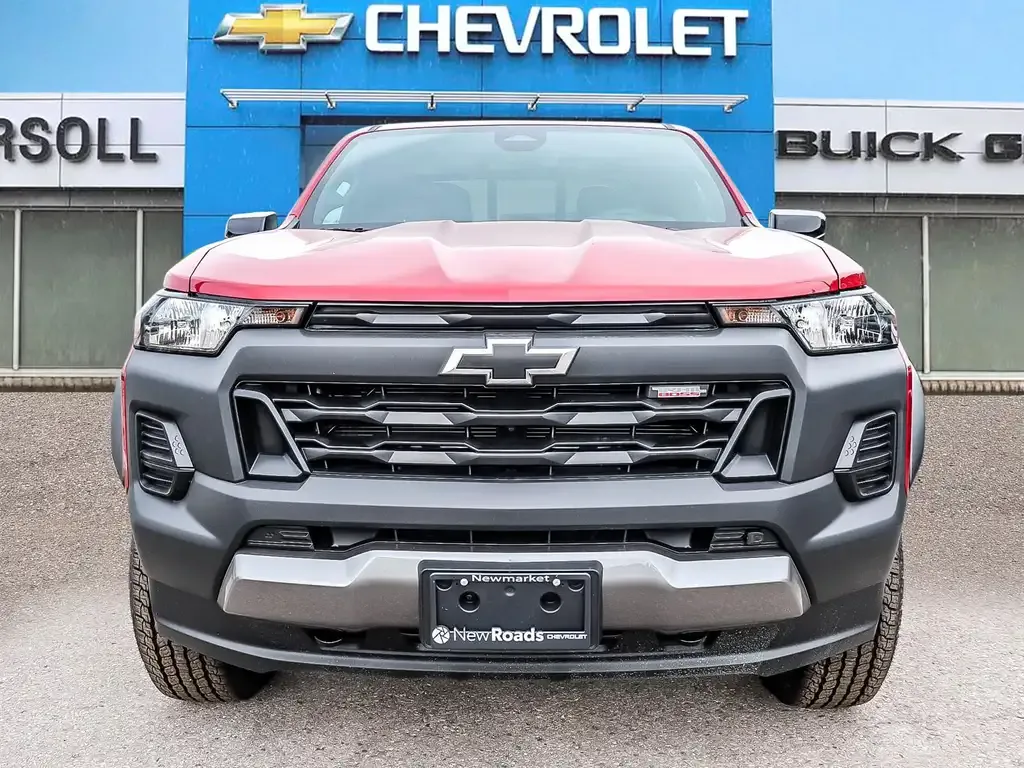 Chevrolet Colorado 2026 photo 2