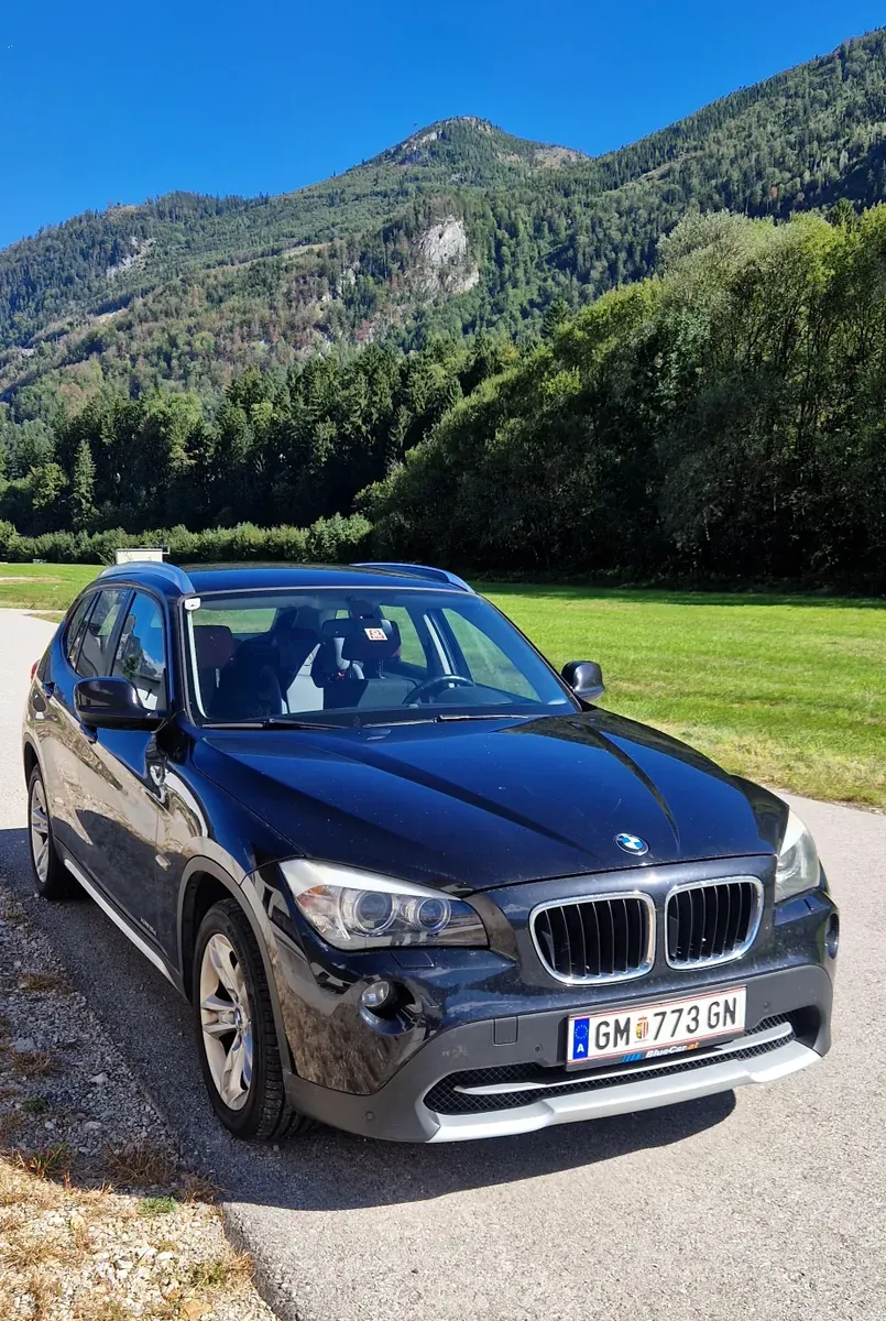 BMW X1 2011 photo 2