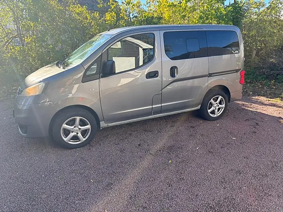 Nissan Nv200 2010 photo 2