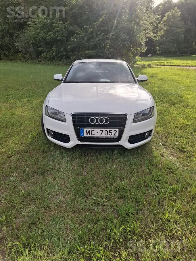 Audi A5 2010 photo 2
