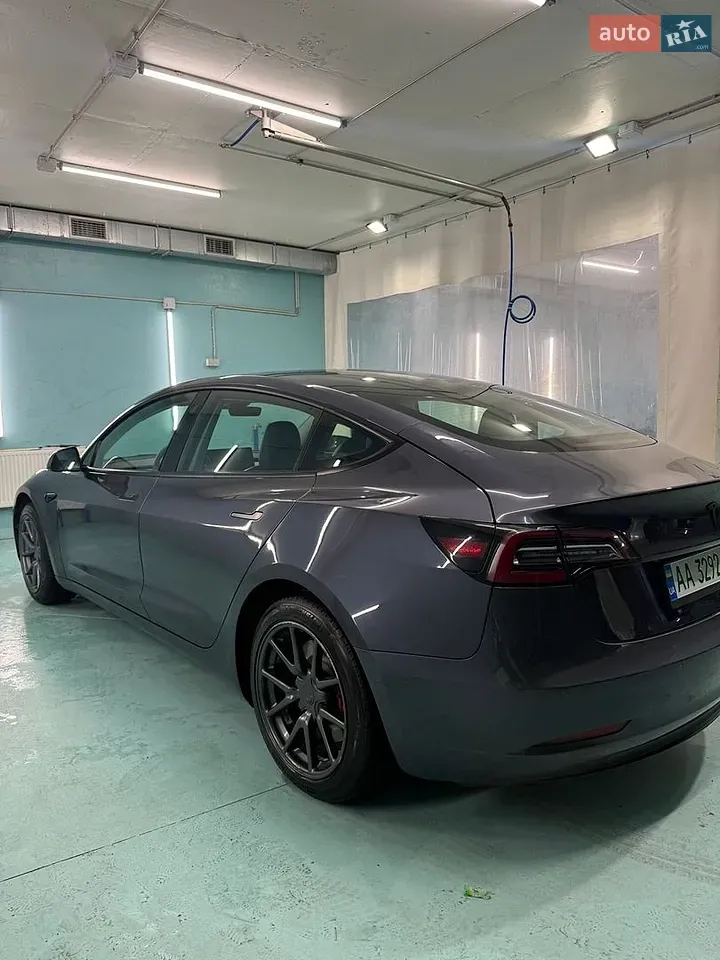Tesla Model 3 2022 photo 4