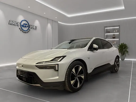 Polestar 4 2025 photo 2