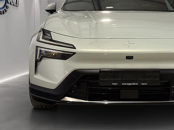 Polestar 4 2025 photo 4