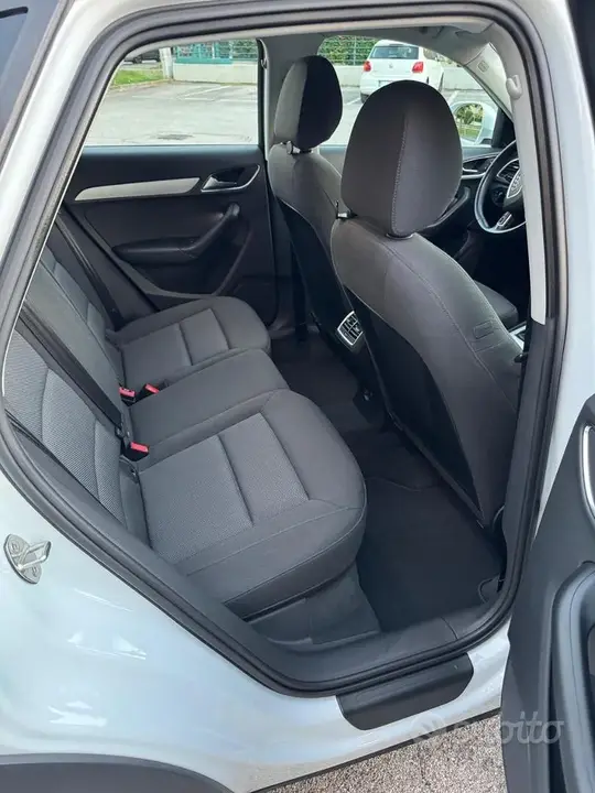 Audi Q3 2015 photo 5
