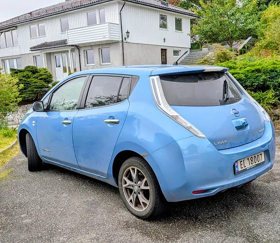 Nissan Leaf 2012 photo 3