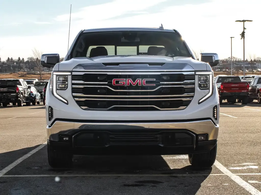 GMC Sierra 1500 2026 photo 2