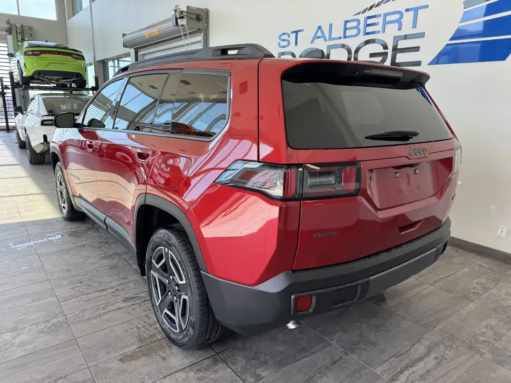 Jeep Cherokee 2026 photo 3