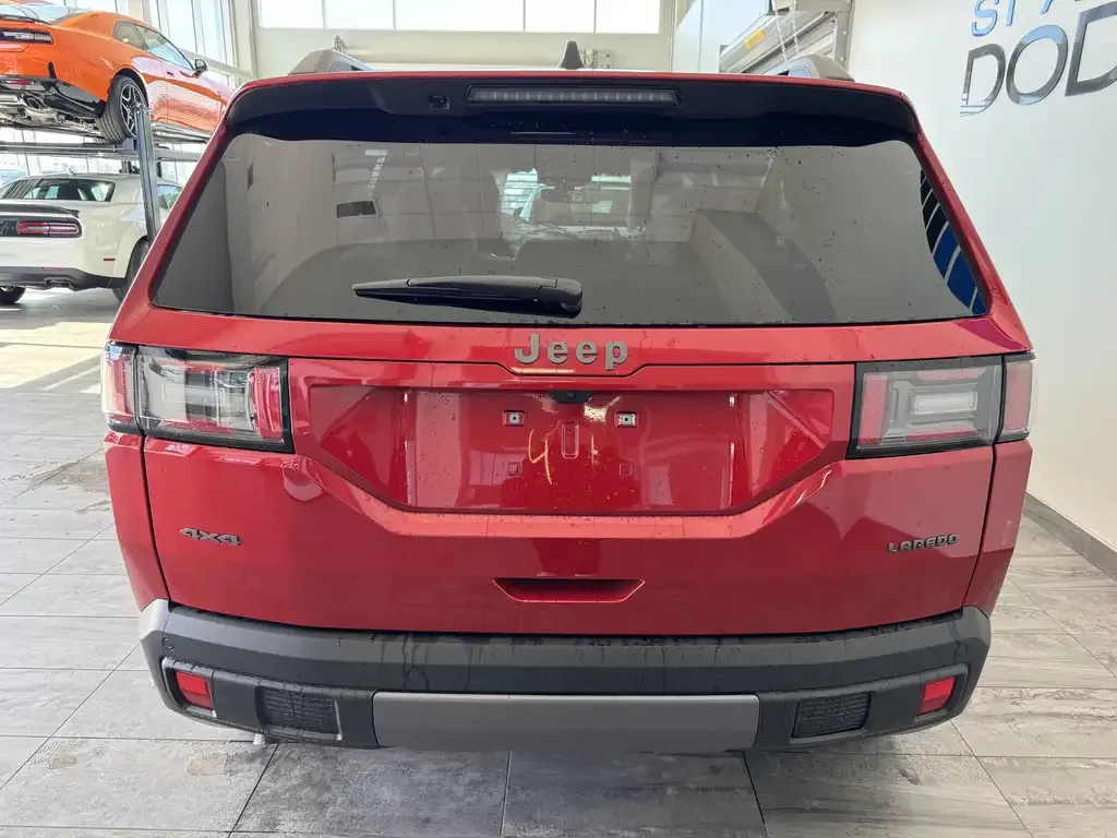 Jeep Cherokee 2026 photo 4