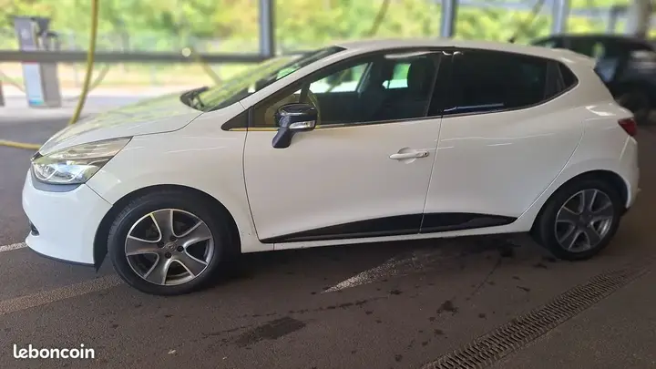 Renault Clio 2015 photo 4