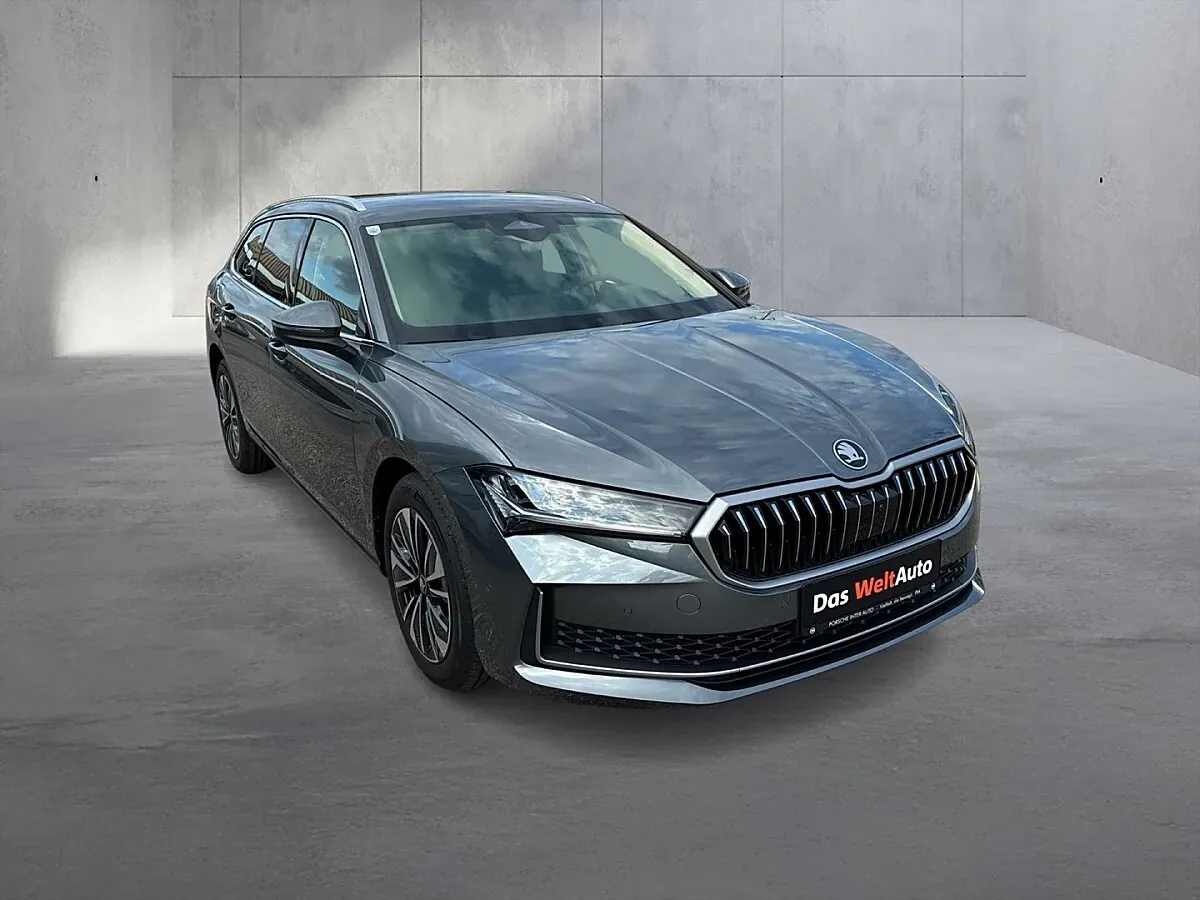 Skoda Superb 2026 photo 3