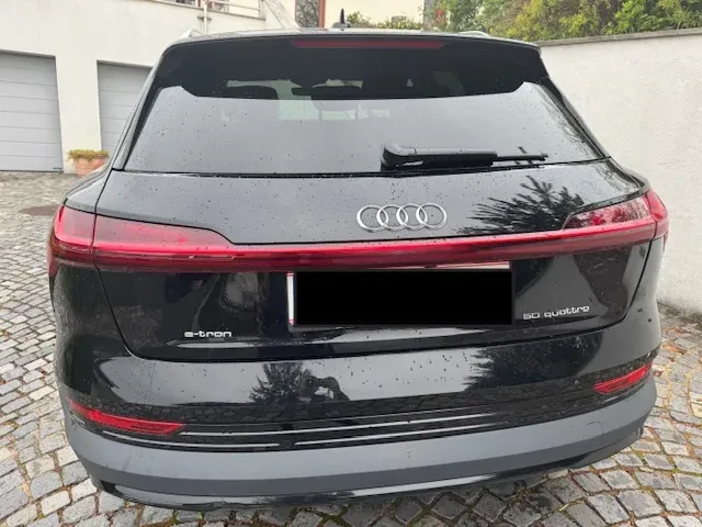 Audi E-Tron 2021 photo 2