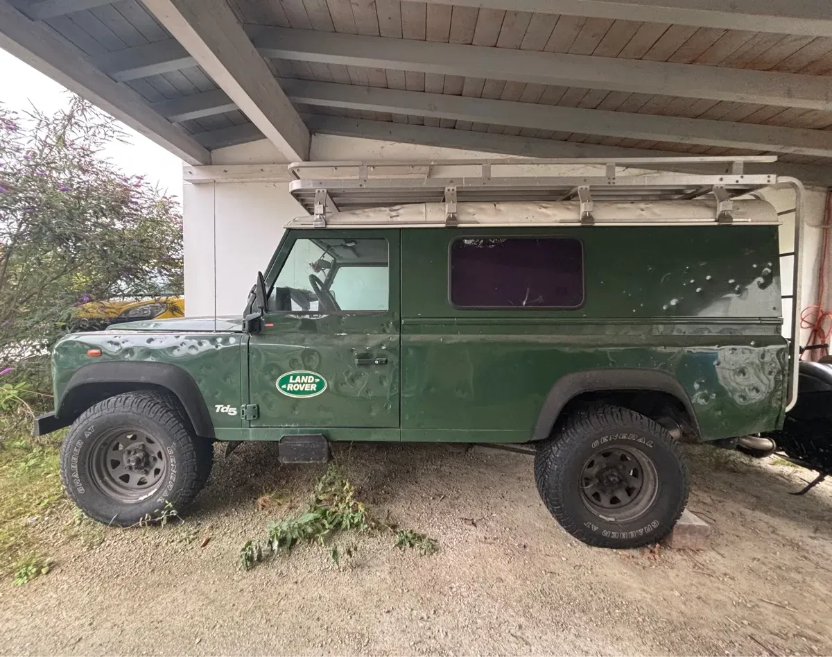 Land Rover Defender 2000 photo 3