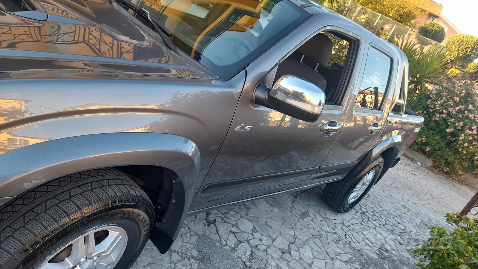 Isuzu D-Max 2012 photo 4