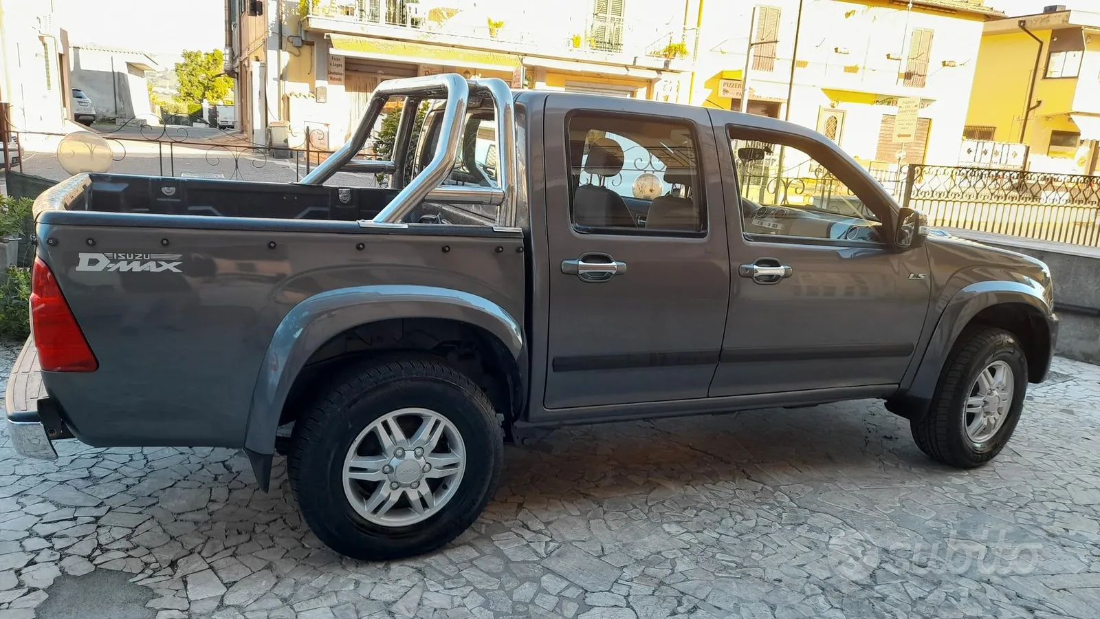 Isuzu D-Max 2012 photo 5
