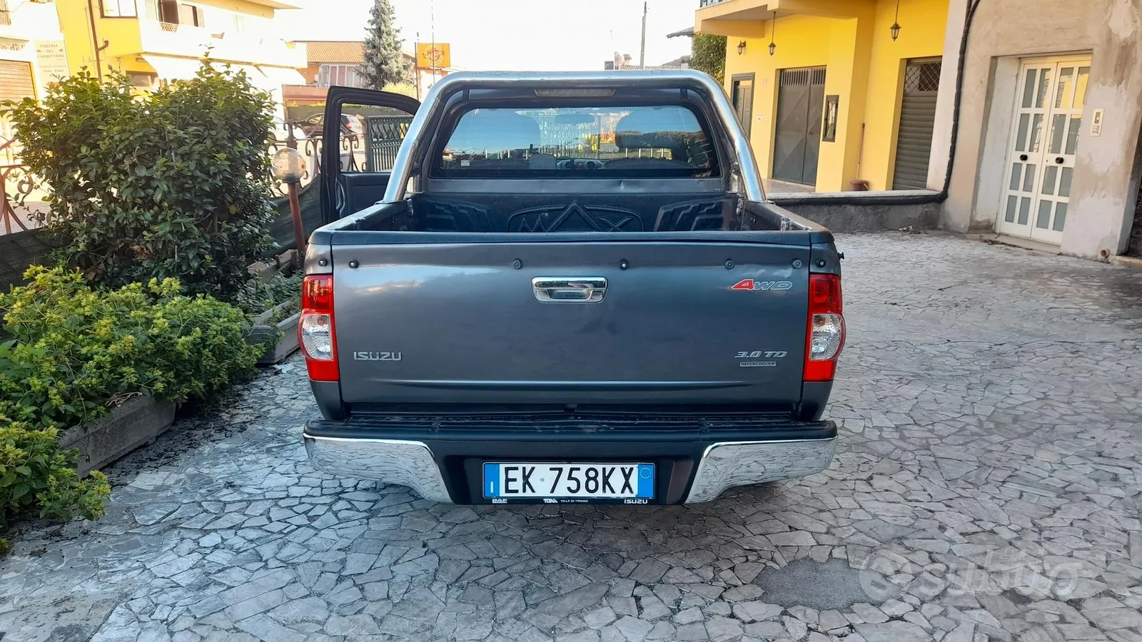 Isuzu D-Max 2012 photo 3