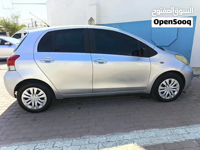 Toyota Yaris 2010 photo 4