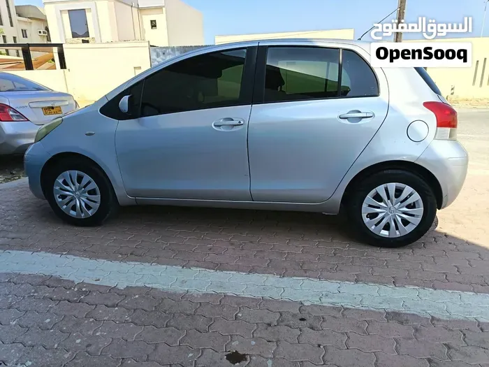 Toyota Yaris 2010 photo 3