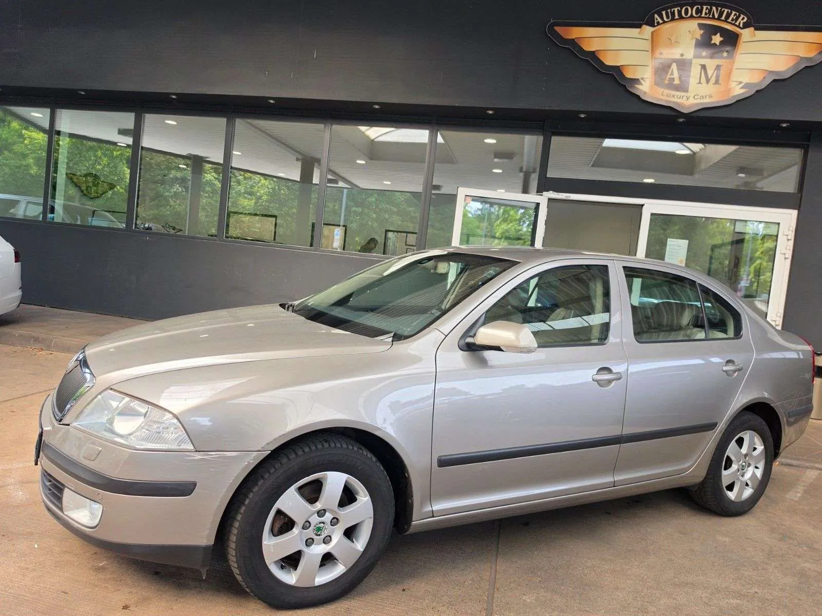 Skoda Octavia 2008 photo 2