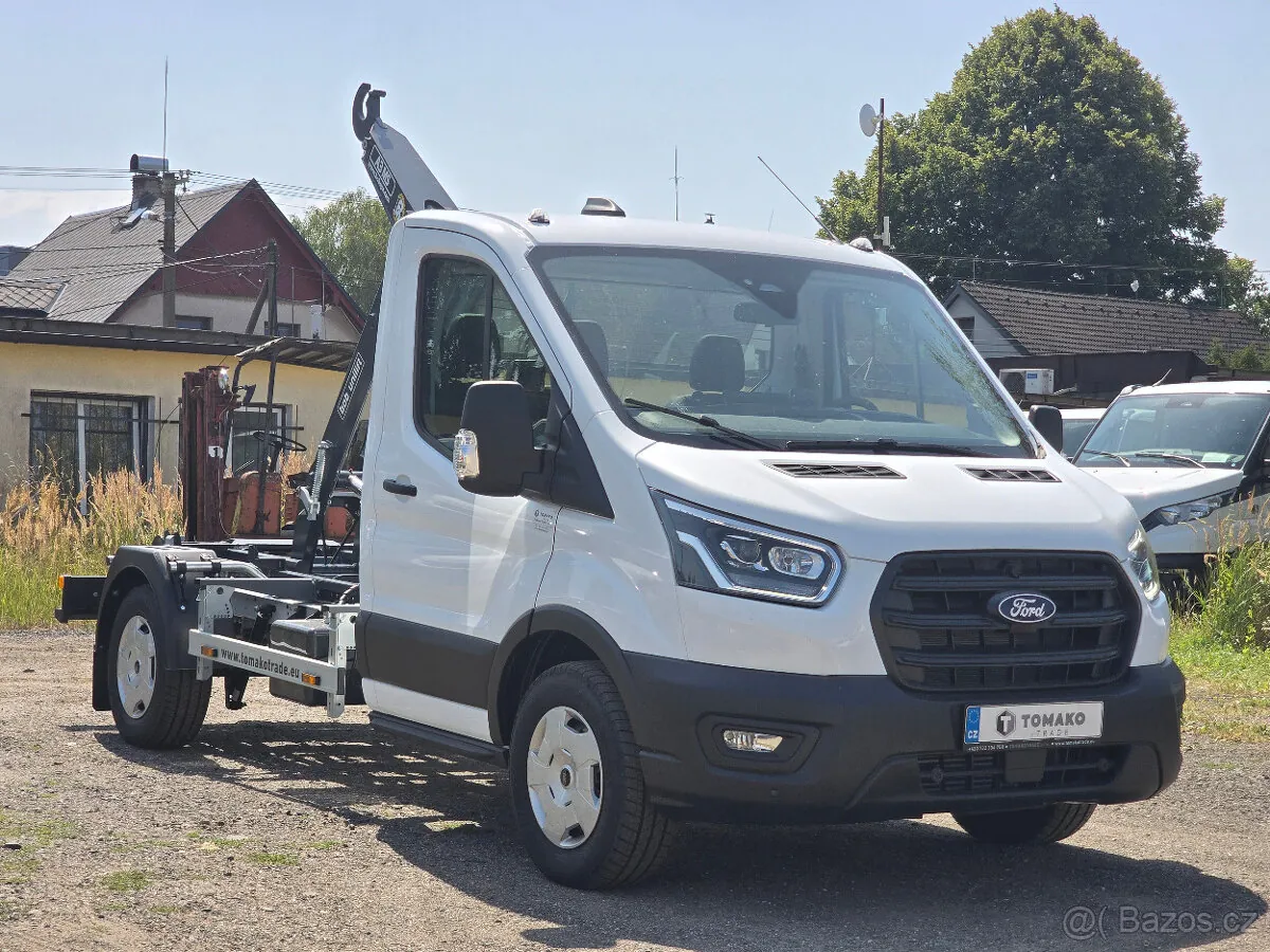 Ford Transit photo 2