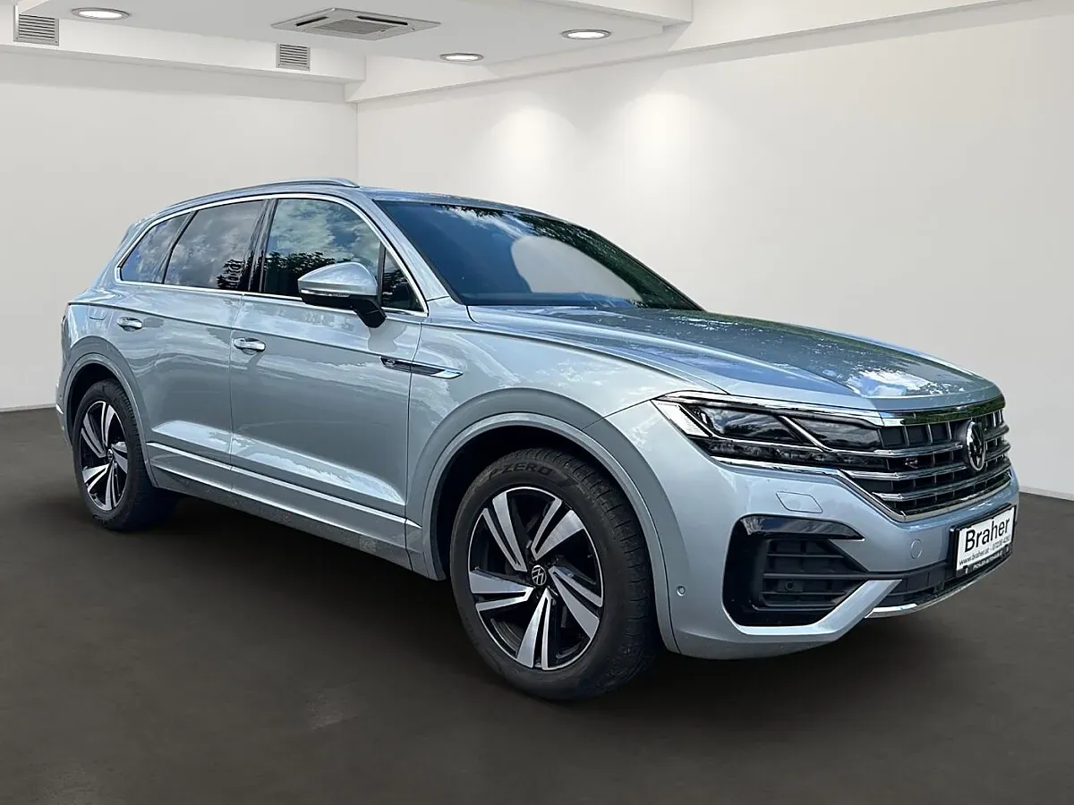 Volkswagen Touareg 2023 photo 3