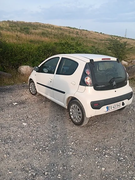 Citroen C1 2013 photo 3