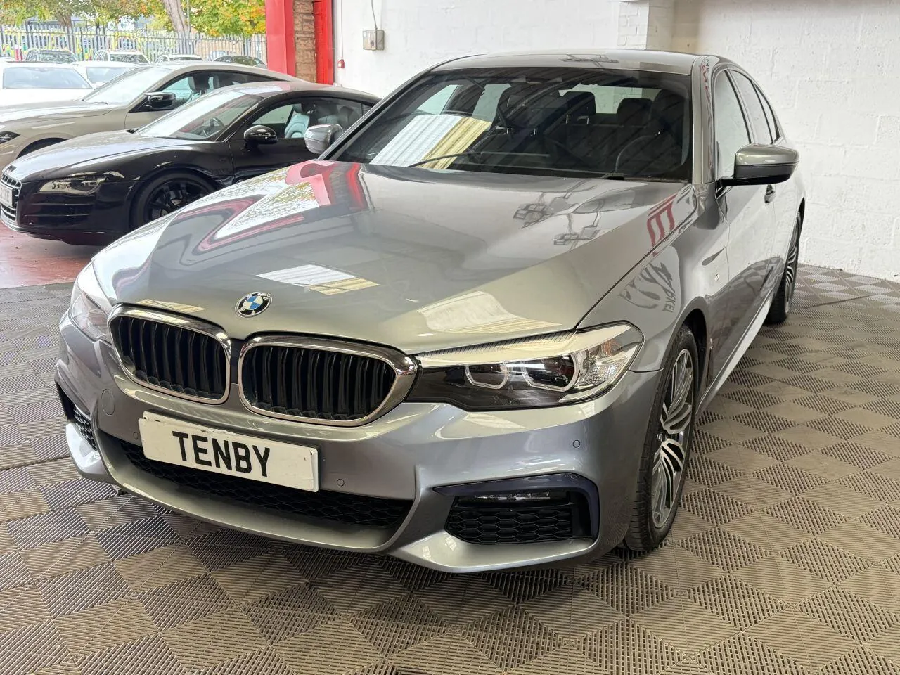 BMW 5 Series 2020 photo 4