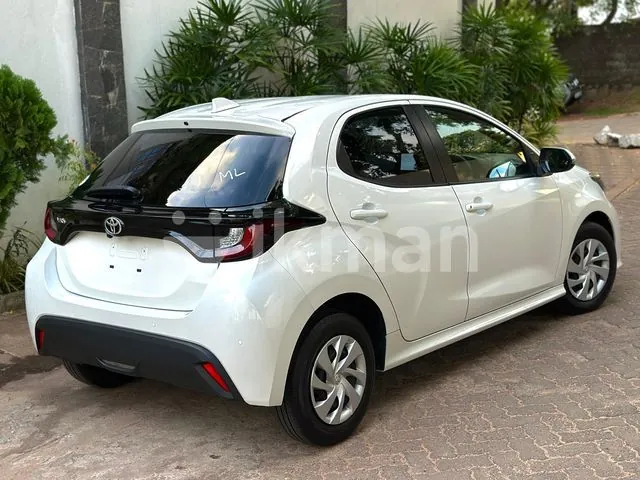 Toyota Yaris 2024 photo 3