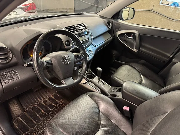 Toyota Rav4 2010 photo 5