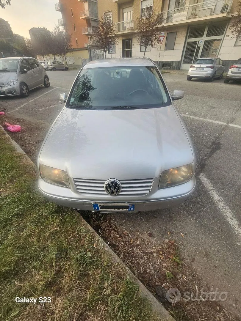 Volkswagen Bora 2001 photo 2