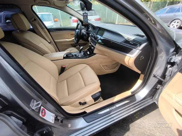 BMW 5 Series 2013 photo 4