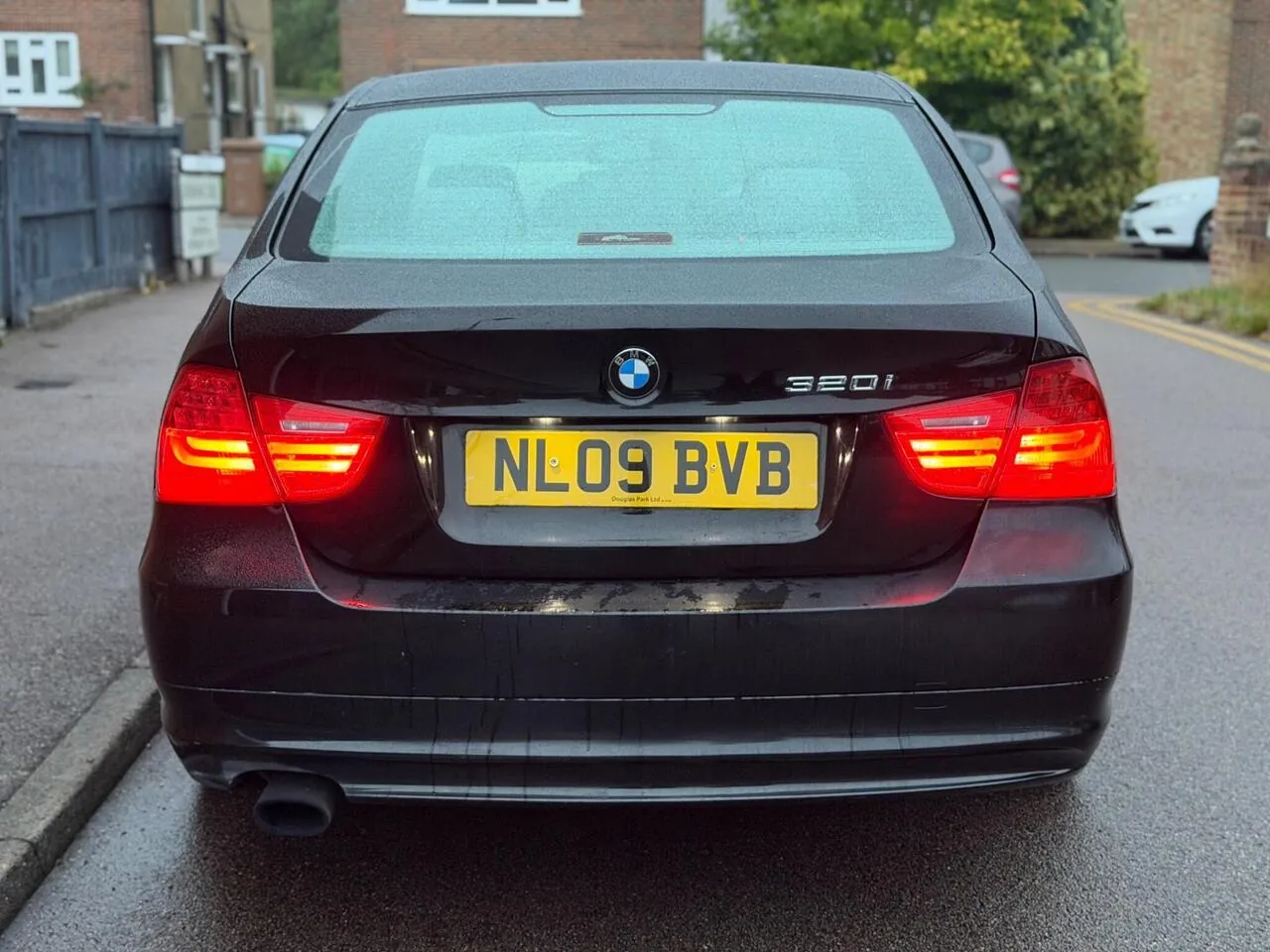 BMW 3 Series 2009 photo 4